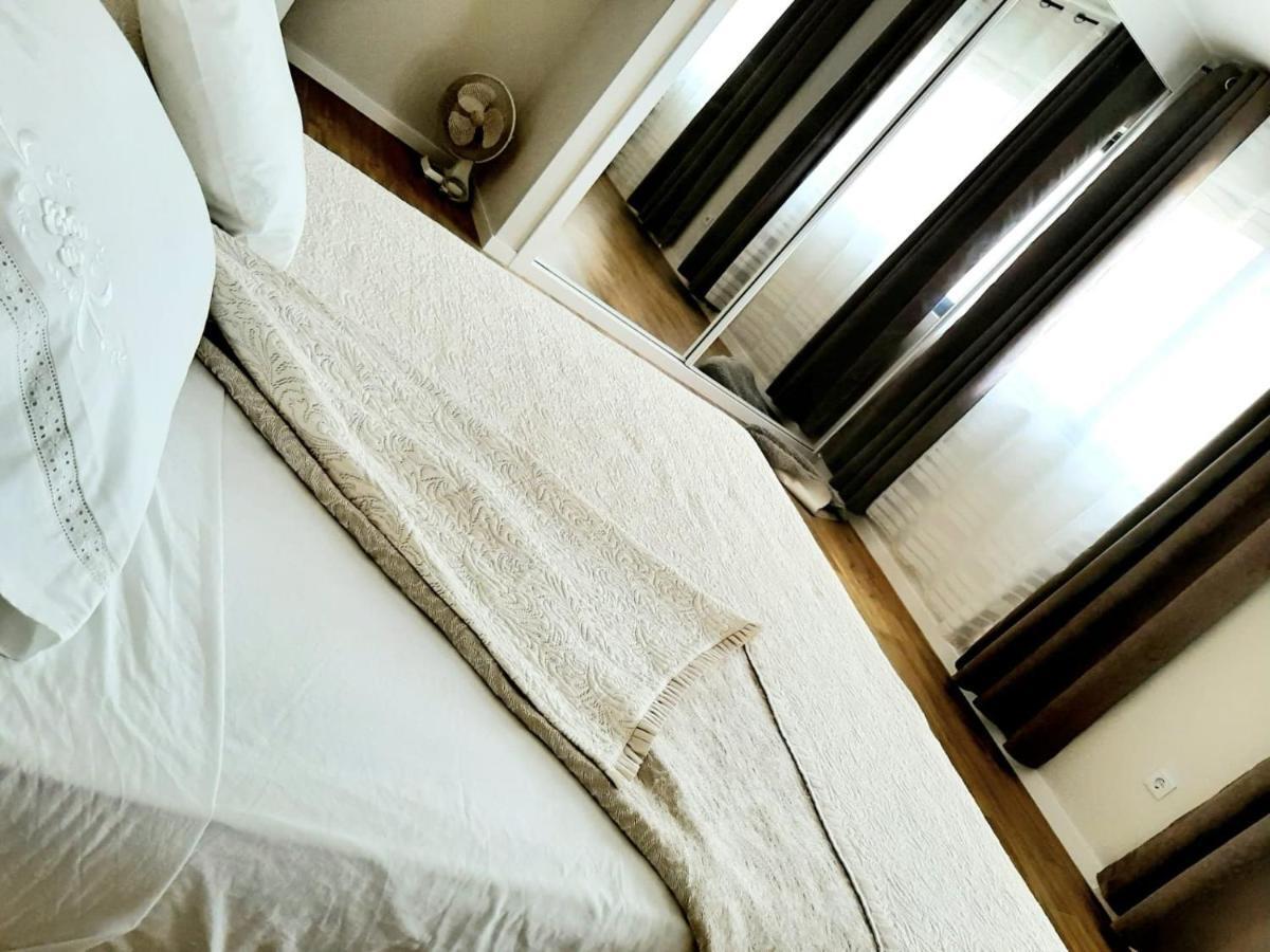 Apartment With Pool In ミンデロ エクステリア 写真
