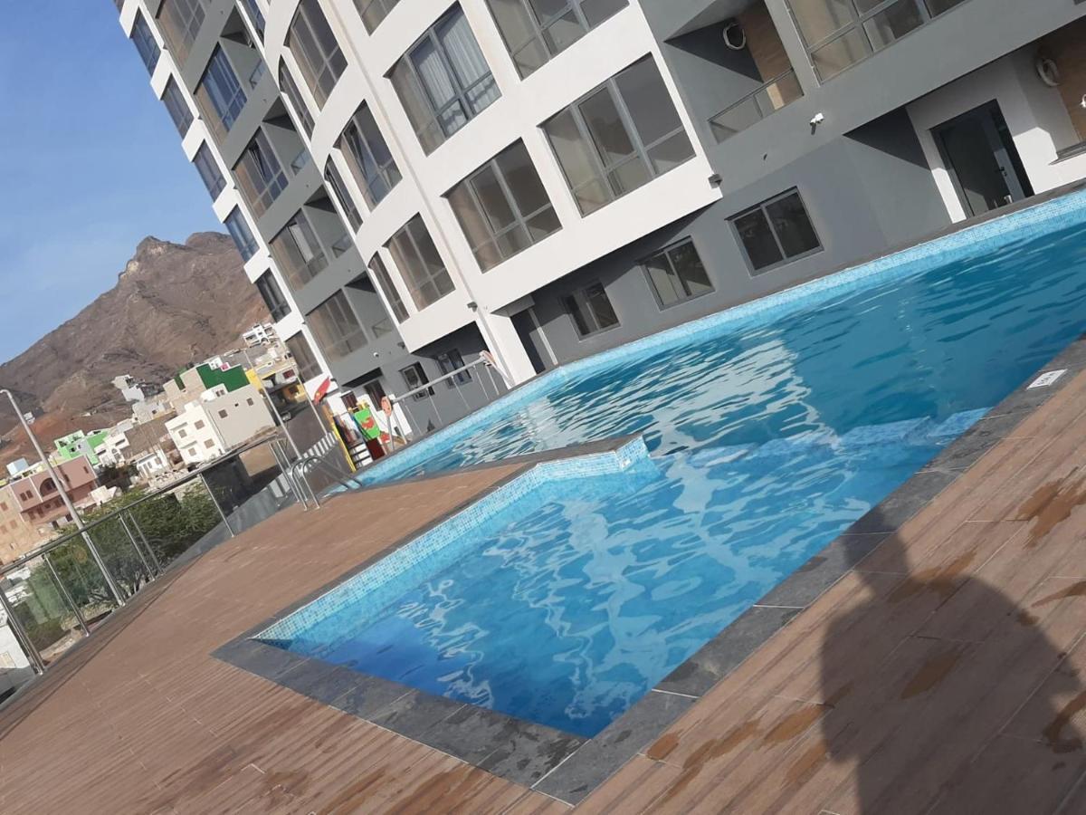 Apartment With Pool In ミンデロ エクステリア 写真
