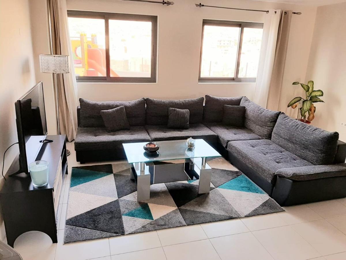 Apartment With Pool In ミンデロ エクステリア 写真
